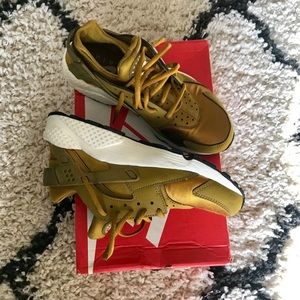 Air Huarache Run size 8.5